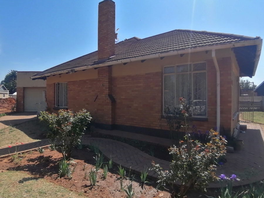 3 Bedroom Property for Sale in Stilfontein Ext 2 North West